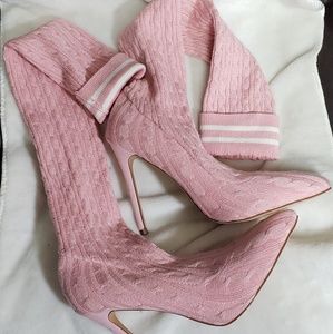 Boots pink.